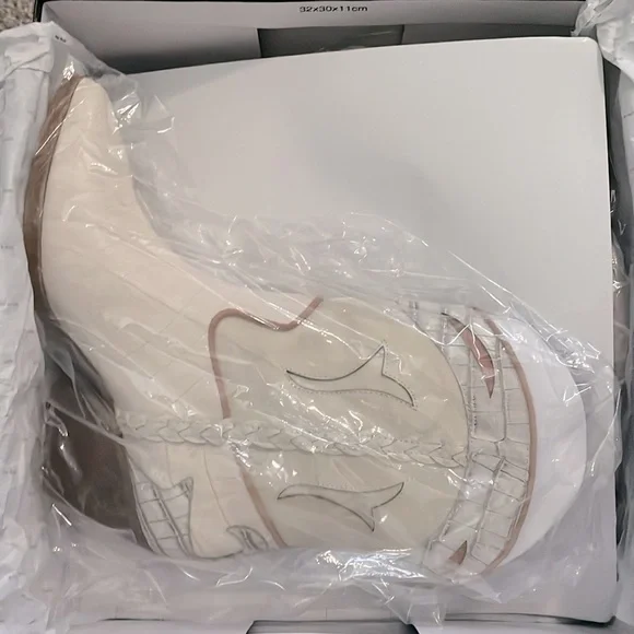 Dolce Vita Loral Ivory Croco Print Leather Western Ankle Boots - Picture 7 of 8